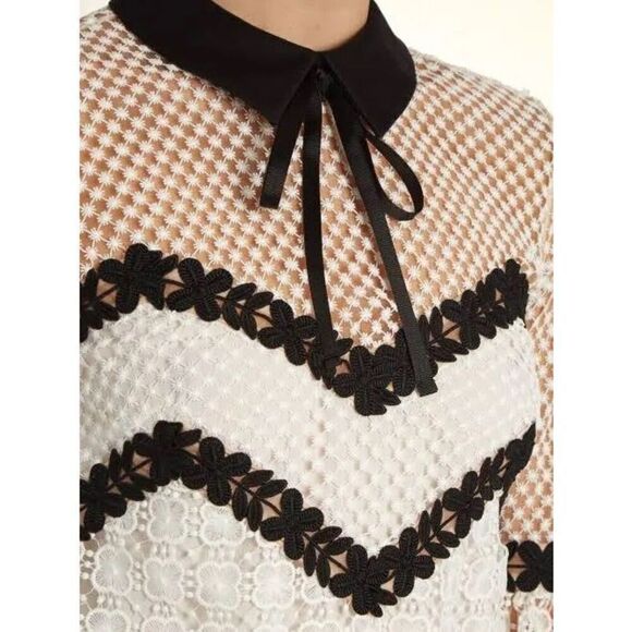 Avantlook Monochrome Petal Mini Lace Dress Size S - Picture 6 of 12